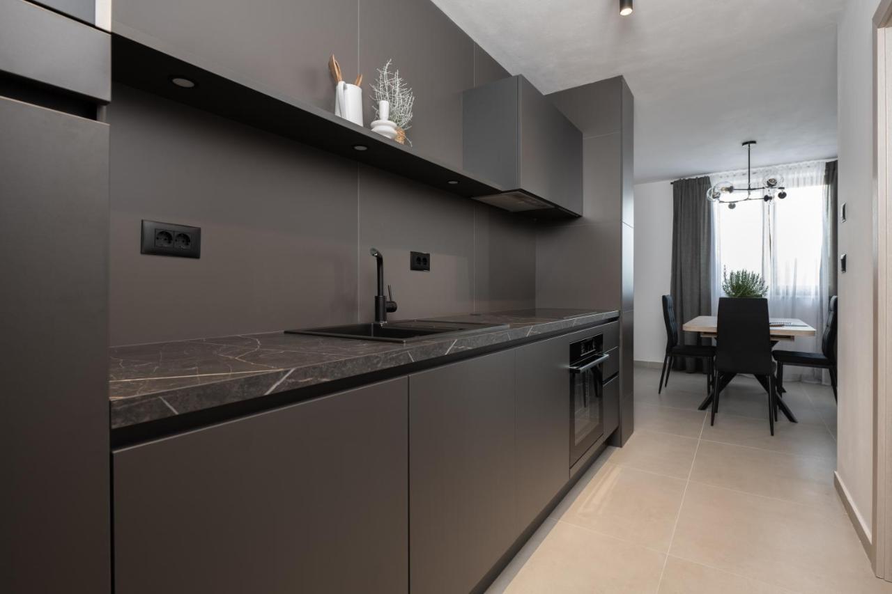 V Residence Apartments Rabac Esterno foto