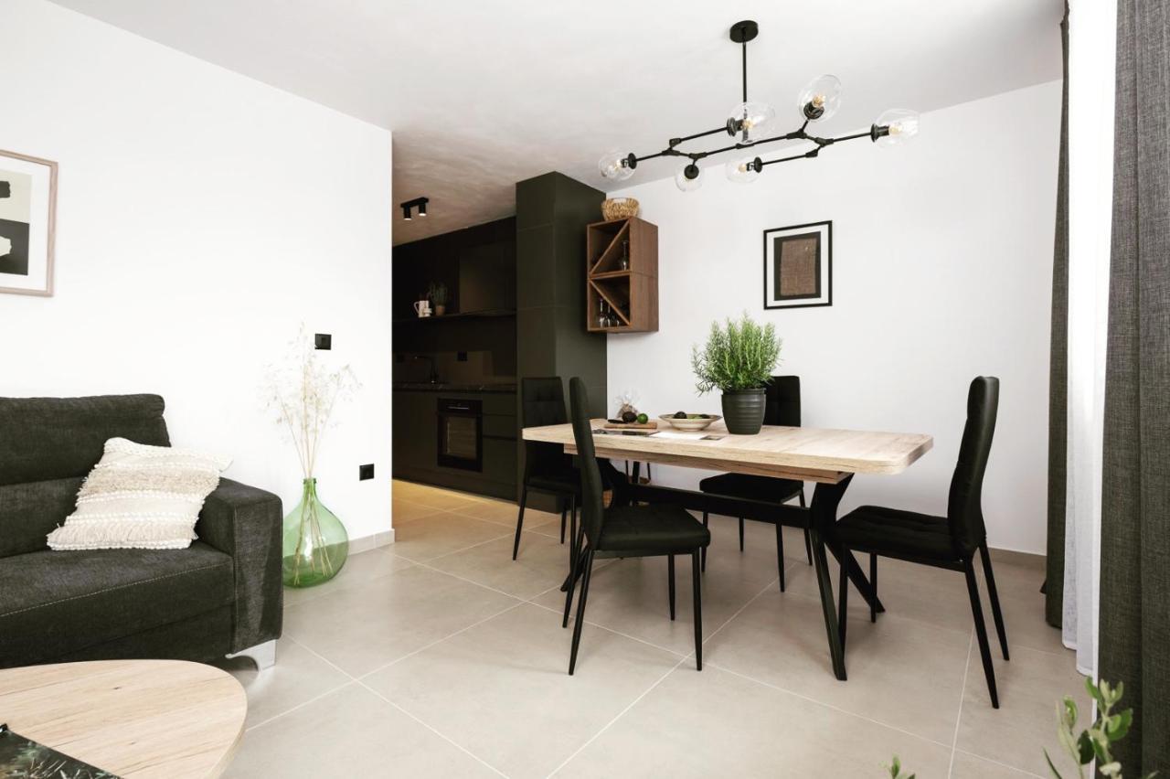 V Residence Apartments Rabac Esterno foto